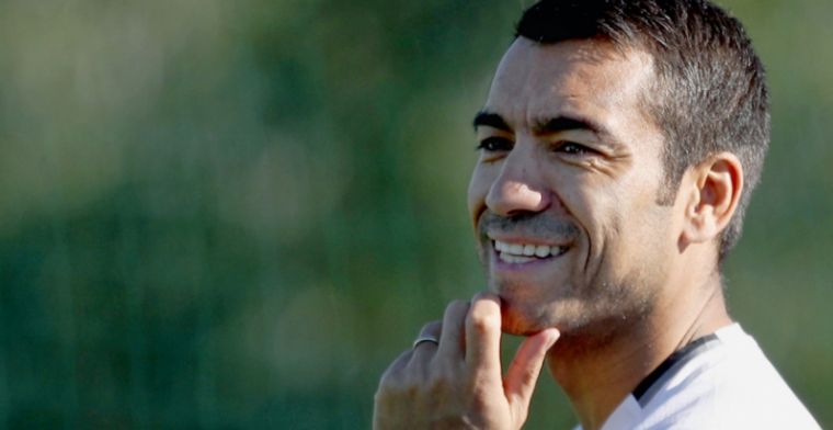 Van Bronckhorst noemt Feyenoord titelkandidaat nummer één: 'De druk neemt toe'