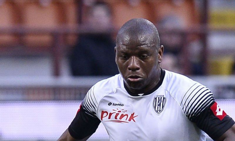 OFFICIEEL: Voormalige Rode Duivel verbreekt contract Afbeelding: OFFICIEEL: Voormalige Rode Duivel verbreekt contract