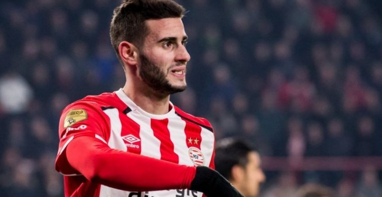 Cocu bezig met impopulaire PSV'er: Met hem heb ik deze week gesproken