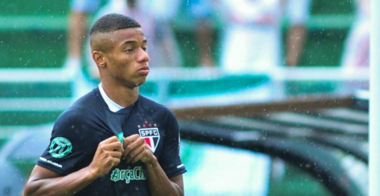 Ajax ontvangt gretige miljoenenaanwinst Neres op vrijdag: 'Fit en gretig'