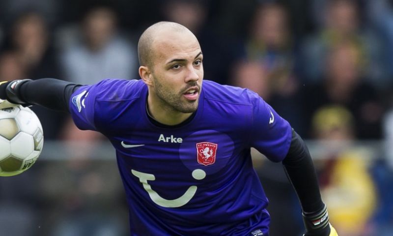 'Ik heb paar aanbiedingen gehad van Nederlandse clubs, maar niet aantrekkelijk' Afbeelding: 'Ik heb paar aanbiedingen gehad van Nederlandse clubs, maar niet aantrekkelijk'