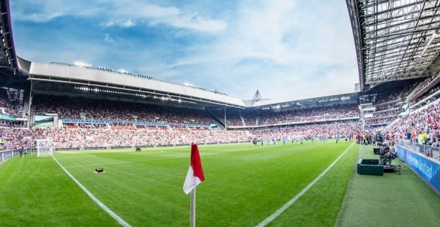 PSV vist aanvaller op bij provinciegenoot: 'Ze kijken steeds vaker naar ons'