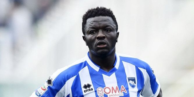 Weer racismeschandaal: 'Staat niet alleen op het veld om op zijn fluit te blazen'