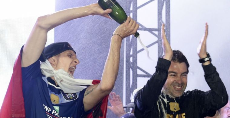 Kritiek blijft: Een bierkratje past beter bij deze titel dan champagne
