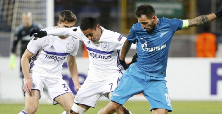 OFFICIEEL: Tsjechen stunten met drie toptransfers op één dag