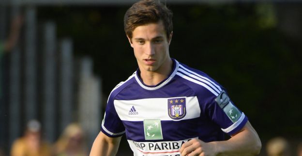OFFICIEEL: Anderlecht neemt nu écht afscheid van verdediger, bestemming Eindhoven