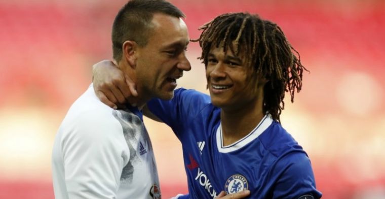 Aké: 'Weet je wat zo mooi was? Zelf toen kreeg ik nog sms'jes van hem'