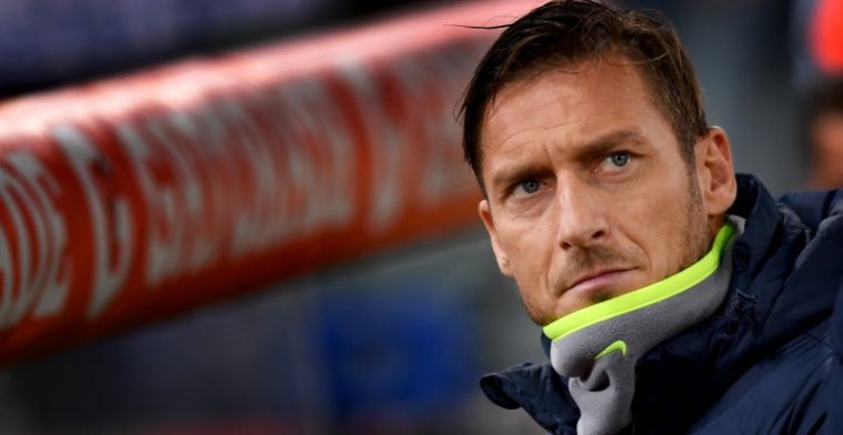 Totti heeft opmerkelijke aanbieding op zak: Hij kan over twaalf dagen spelen