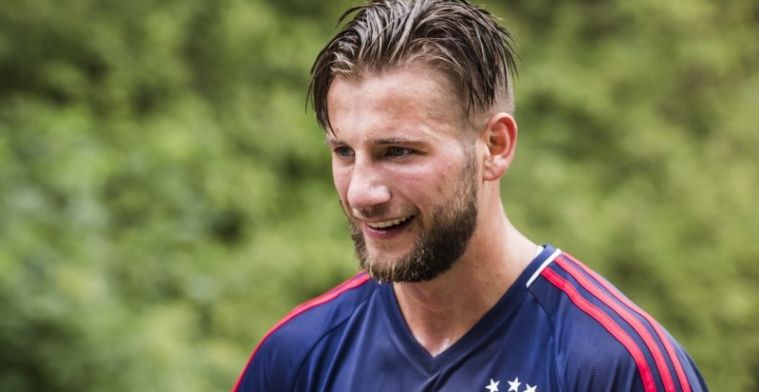 'Ajax accepteert bod van drie miljoen; overbodige Dijks bereikt geen akkoord'