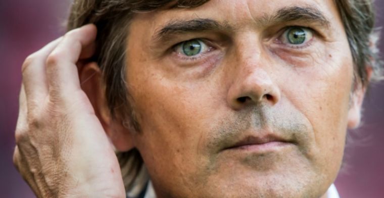 Cocu: 'Een blamage wil ik het niet noemen. We hadden 72% balbezit'
