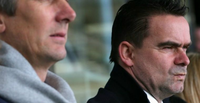 Meerdere spelers en ik hebben bij Overmars aangegeven dat er spelers bij moeten