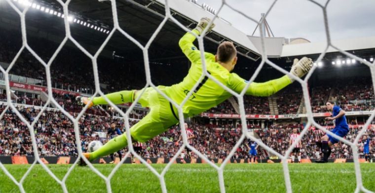 'Meerdere clubs willen Zoet hebben; PSV bepaalt vraagprijs voor doelman'