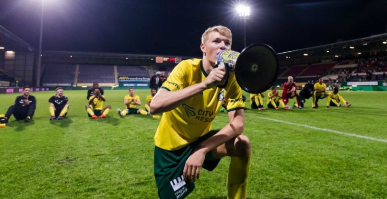 'Overmars gaat strijd met Brands aan en praat op De Toekomst over transfer'