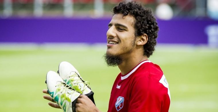 Update: Ajax reageert gedecideerd op transfergerucht rond middenvelder: 'Nee'