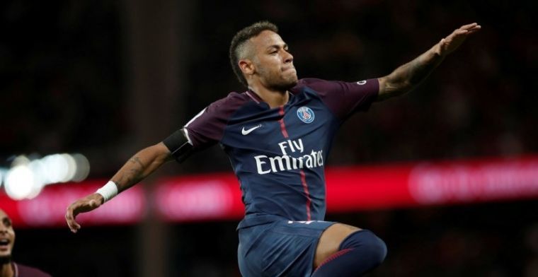 Neymar is terug in Barça en dolt met Messi, Suarez en Piqué: 'Hij blijft'