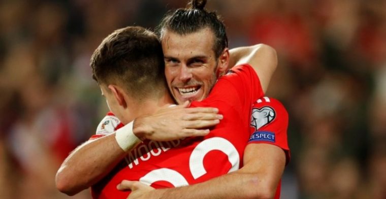 Oekraïne koploper door blunders arbitrage; zeventienjarige debutant redt Wales