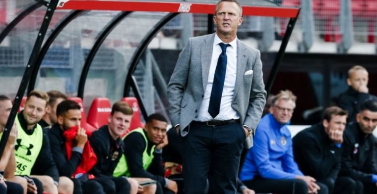 Van den Brom voorspelt: 'Hij is echt niet onder de indruk van Lazio'