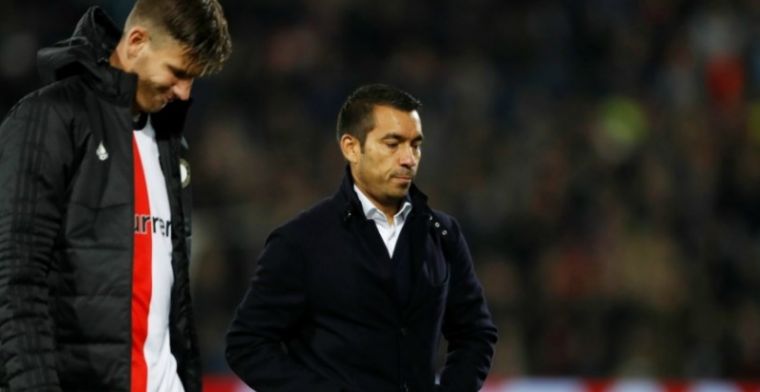 Van Bronckhorst geprikkeld: Ik ga daar geen antwoord op geven