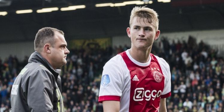 De Ligt doet oproep voor Klassieker: 'Probeer het. Nu heb je er niets aan'