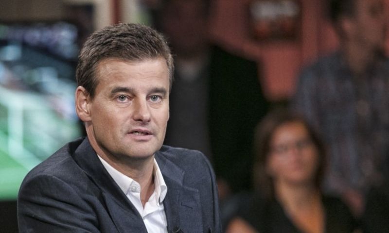 Genee verslaat Lubach en Van Erven Dorens en is beste presentator van Nederland