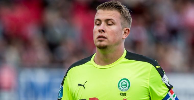 We staan er vol achter. We kunnen moeilijk de trainer het veld insturen