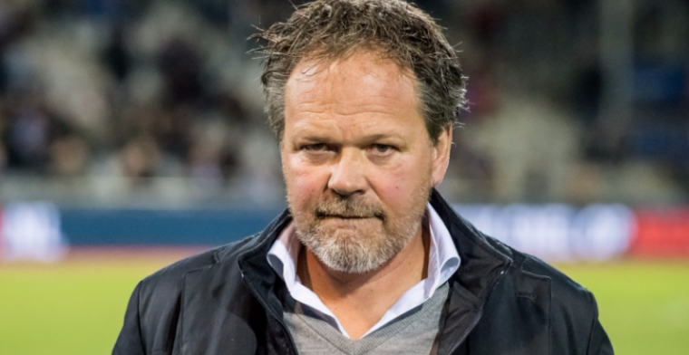 De Jong: 'Hij moet gewoon normaal doen, want hij is al bijna honderd jaar'