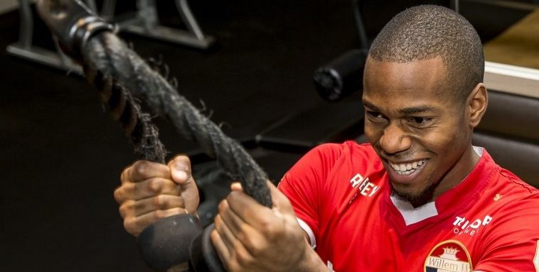Ajax-flop Sana biedt meetrainende Ajacied stage aan: Echt een goede speler