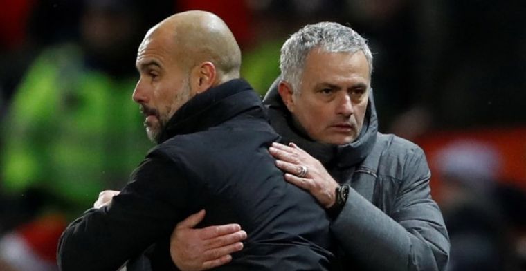 Mourinho deelt sneer uit aan Guardiola: 'Verschil in gedrag en in educatie'