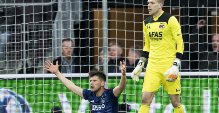 Huntelaar weerlegt kritiek: Dan heeft het niet zoveel zin om door te lopen