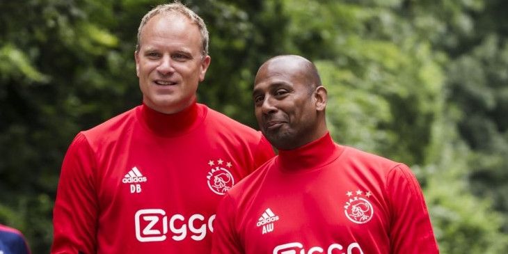Bergkamp is woest geworden. Hij heeft ze voor alles en nog wat uitgemaakt