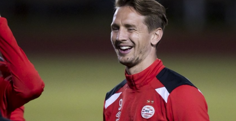 'Ik informeer me wel over buitenlandse club, maar heb het bij PSV naar m'n zin'
