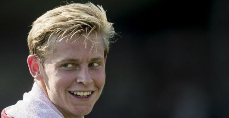 De Jong met schrik vrij na rondo met gefrustreerde Veltman: 'Breuk in mijn vinger'