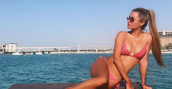 WOW! 'Rode Duivel gaat op date met dit Playboymodel'