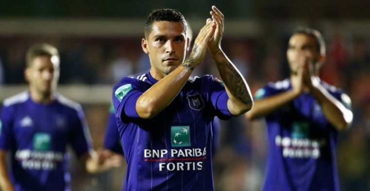 Akkoord kwestie van enkele uren, Stanciu poseert al met nieuw shirt