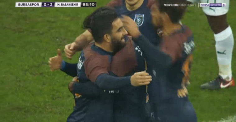 GOAL: Arda Turan debuteert met schitterende treffer voor Basaksehir