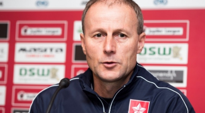 Jupiler League-trainer is het zat en zet zeven spelers opzij: Gruwelijk geërgerd