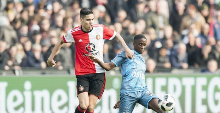 'Ik zit bij Feyenoord en in de zomer kijk ik verder. Ik wil een heel jaar spelen'