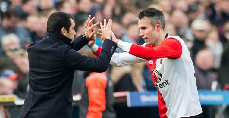Van Persie keek kunstje af van Arsenal-ster: 'Aangeleerd het anders te doen'