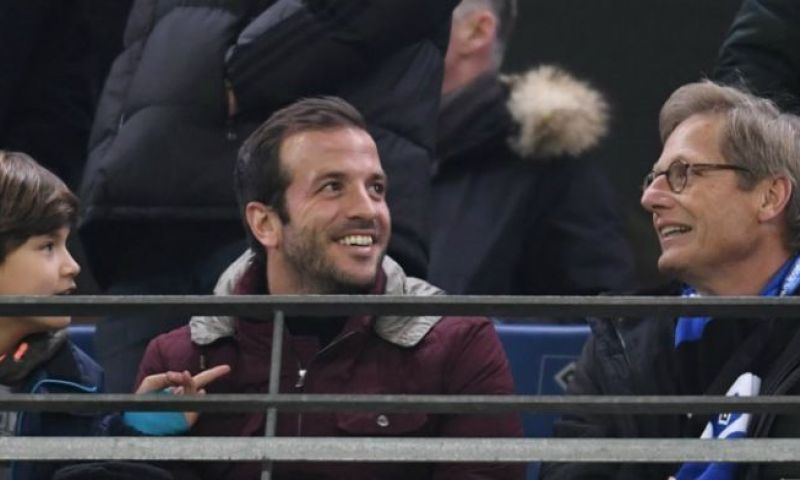 Article image Afbeelding: Van der Vaart zag transfer bijna in het water vallen: 'Ik deed een dutje'