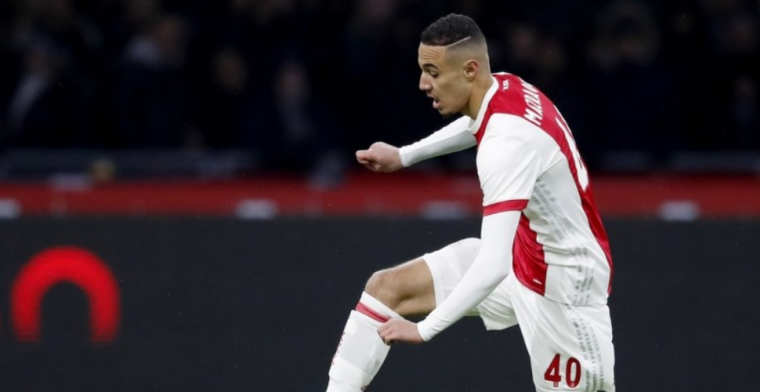 Kersverse Ajax-debutant wordt beloond door Ten Hag: vaste plek in A-selectie