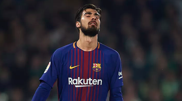 André Gomes reconoce vivir un infierno cada vez que se pone la camiseta del Barça