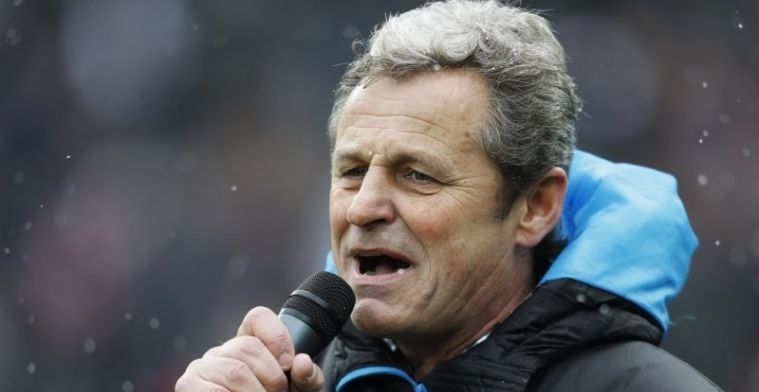 'Doei doei' terug van weggeweest in De Kuip: Ik heb het gemist, hoor