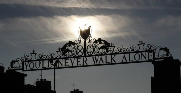 Controversieel 'Liverpool-shirt' uit de handel: Het was een lied van Bob Marley