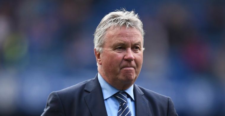 Hiddink duikt op bij AZ: Nu gaat het om de volgende stap