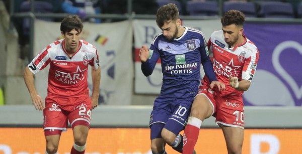 'Aanvaller neemt afscheid van Anderlecht, paars-wit vangt twee miljoen'