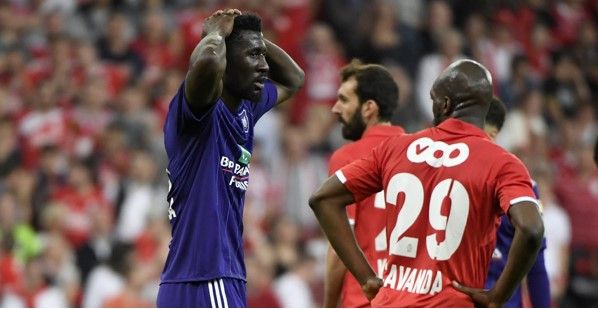 Anderlecht-speler krijgt volle laag na wanprestatie: De slechtste ooit