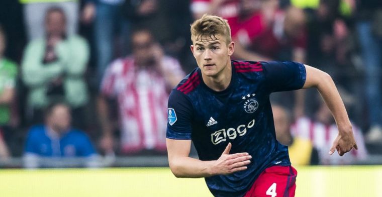 Blind over gewilde Ajacied: Moet ik dan zeggen: hij mag niet?