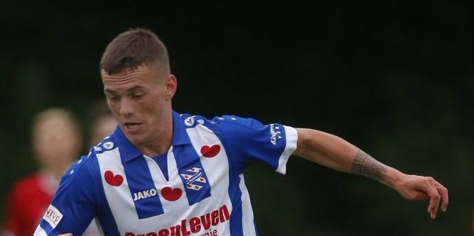 'Nieuwe Huntelaar' aast op debuut bij Heerenveen: 'Kwaliteiten in de zestien'