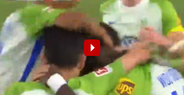 GENIETEN! Origi leidt derde Wolfsburg-goal in met geweldig voetenwerk