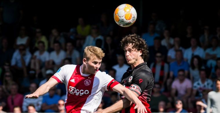 De Ligt verwijdert voetbalapps van telefoon: 'Echt lachwekkend soms'